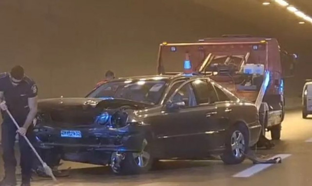 Τροχαίο δυστύχημα σε τούνελ στην παραλιακή – Νεκρός ο οδηγός