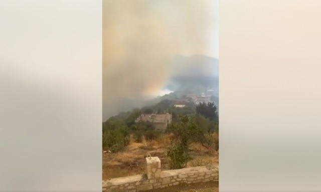 Μεγάλη φωτιά σε χωριά της ελληνικής μειονότητας στην Αλβανία - Δείτε βίντεο