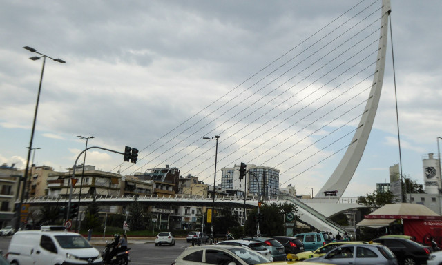 Κυκλοφοριακές ρυθμίσεις τώρα στη λεωφόρο Μεσογείων - Πού κλείνει