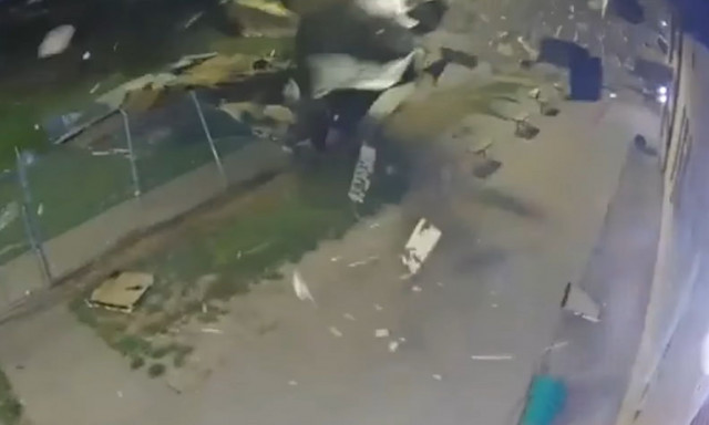 ΗΠΑ: Καταιγίδα «ξήλωσε» την οροφή φυλακής - Δείτε βίντεο