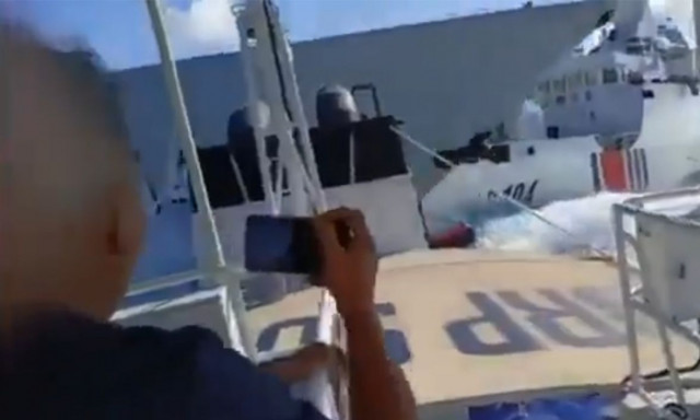 Σύγκρουση κινεζικού πολεμικού πλοίου με σκάφος ακτοφυλακής που καταδίωκε Φιλιππινέζους - Βίντεο