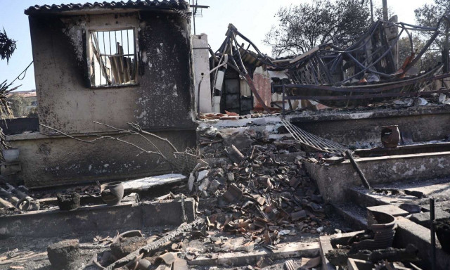 Φωτιά στην Ανατολική Αττική: Αποζημιώσεις από 2.000 – 6.000 ευρώ - Τι πρέπει να κάνουν οι πληγέντες