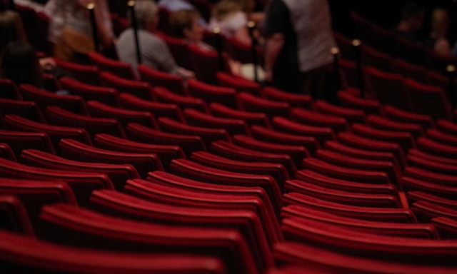 ΥΠΠΟ: Θεατρικές επιχορηγήσεις σε 113 επαγγελματικά σχήματα με 2.000.000 ευρώ - Πίνακας