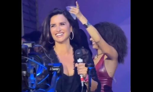 Η Πενέλοπε Κρουζ ξεσήκωσε το κοινό σε συναυλία του Bad Bunny στο Πουέρτο Ρίκο