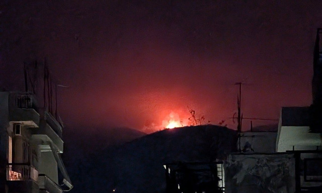 Φωτιά Αχαΐα: Αποκαρδιωτικές εικόνες στην Πάτρα από το τεράστιο πύρινο μέτωπο