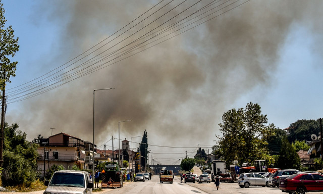Φωτιά Πρέβεζα: Νέα εντολή εκκένωσης από το 112