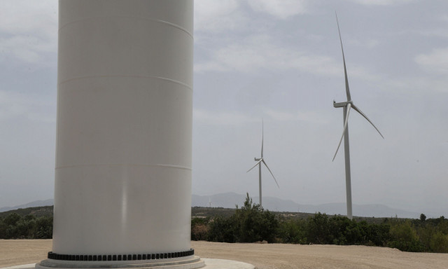 Γιατί συμφέρει η εγκατάσταση ανεμογεννητριών σε γυμνές και αποψιλωμένες περιοχές παρά σε δασικές