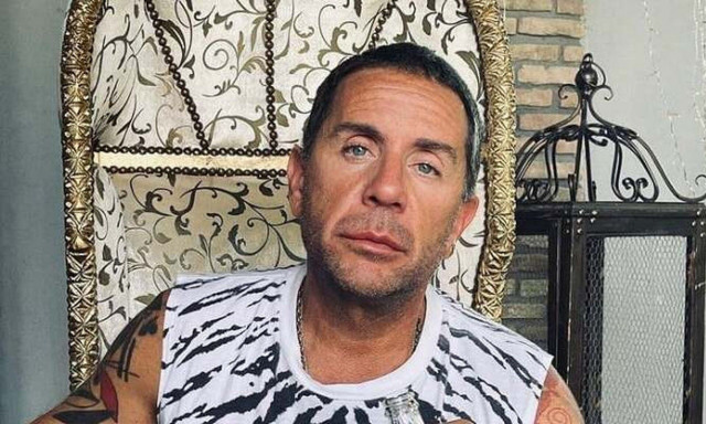 Γιώργος Μαζωνάκης: Εισήχθη σε ψυχιατρική κλινική