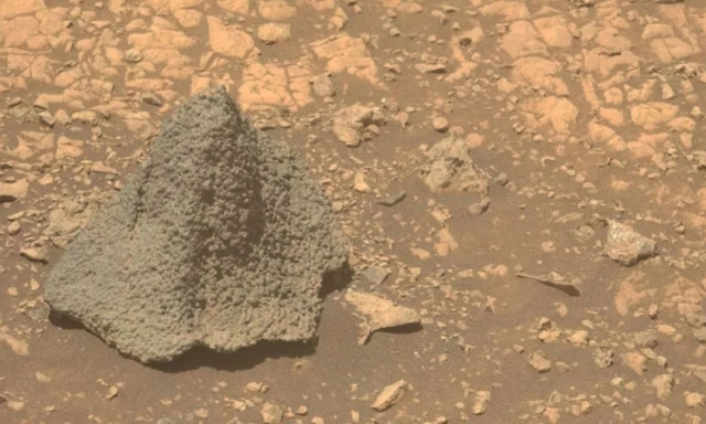 Καπέλο στον Άρη; Η NASA δημοσίευσε φωτογραφία-μυστήριο από το Perseverance!