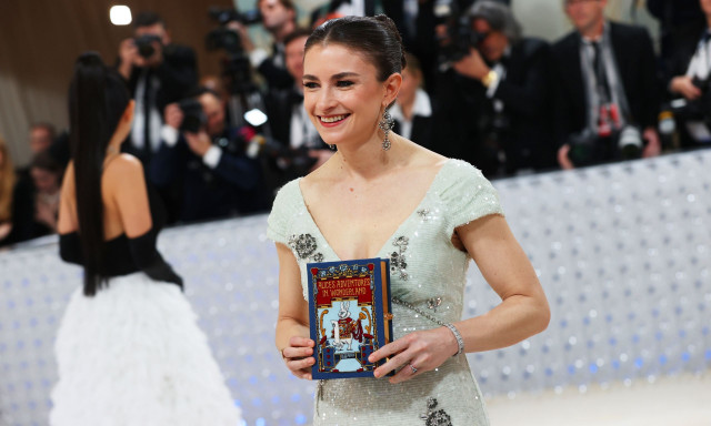 Vogue: Η Chloe Malle είναι η επικρατέστερη διάδοχος της Anna Wintour