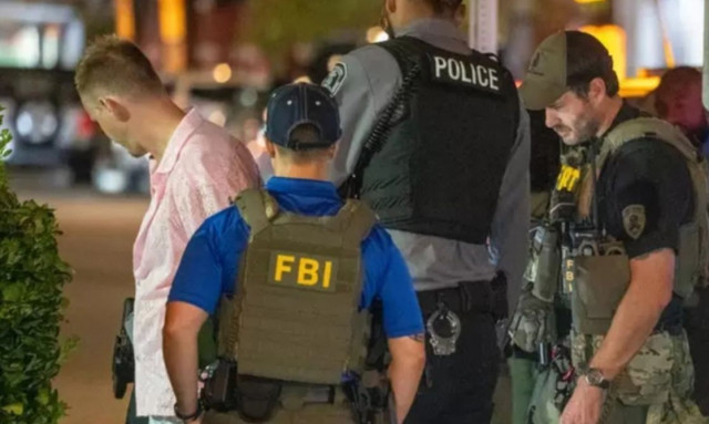 Άνδρας πέταξε σάντουιτς σε αστυνομικό στην Ουάσινγκτον και κατηγορείται για κακούργημα!