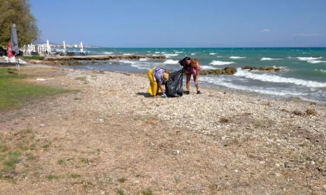 Κόρινθος: Πρωτοβουλία του Δήμου για τον καθαρισμό των παραλιών