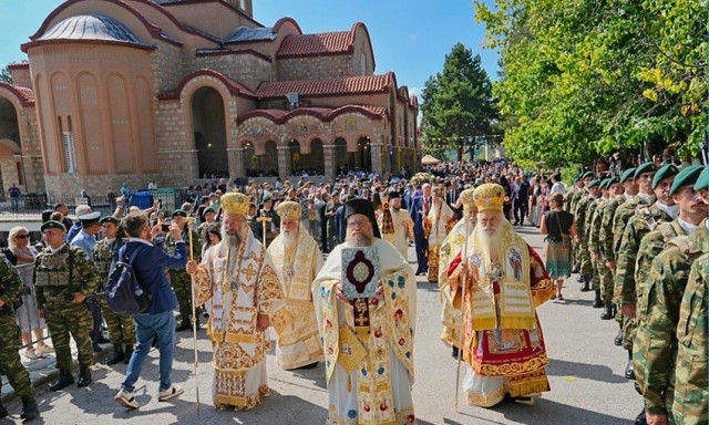 Με λαμπρότητα ο εορτασμός της Κοιμήσεως της Θεοτόκου στην Παναγία Σουμελά - Δείτε εικόνες