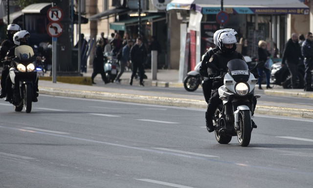 Θεσσαλονίκη: Καταδίωξη 20χρονου μοτοσικλετιστή στην Τσιμισκή- Παραβίασε 10 κόκκινα φανάρια