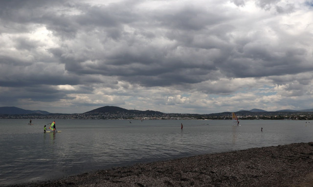 Καιρός: Σε ποιες περιοχές θα σημειωθούν βροχές – Η πρόγνωση για το Σαββατοκύριακο