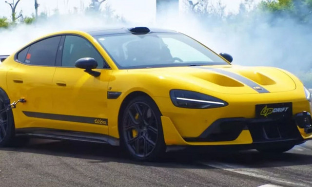 Xiaomi SU7 Ultra: Από ρεκόρ στο Nürburgring σε βασιλιά του drift