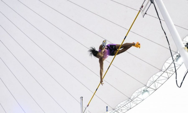 «Πεταξε» στη βροχή ο Εμμανουήλ Καραλής: Θρίαμβος στο Diamond League με νέο άλμα πάνω από τα 6 μέτρα!