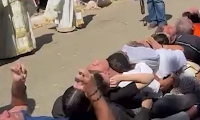 Κεφαλονιά: Κραύγαζε σαν «δαιμονισμένος» στη λιτανεία του Αγίου Γερασίμου - Βίντεο