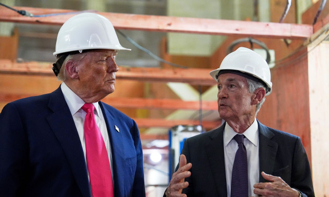 ΗΠΑ: Στο στόχαστρο του Τραμπ ξανά ο πρόεδρος της Fed - «Πλήττει πολύ άσχημα» τον κλάδο των ακινήτων