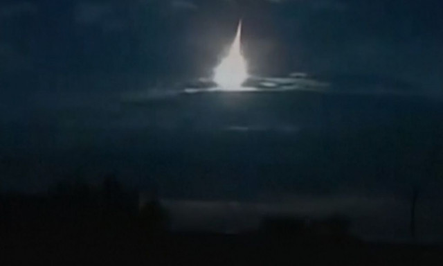 Ιαπωνία: Η συγκλονιστική στιγμή που μετεωρίτης κάνει τη νύχτα... ημέρα - Δείτε βίντεο