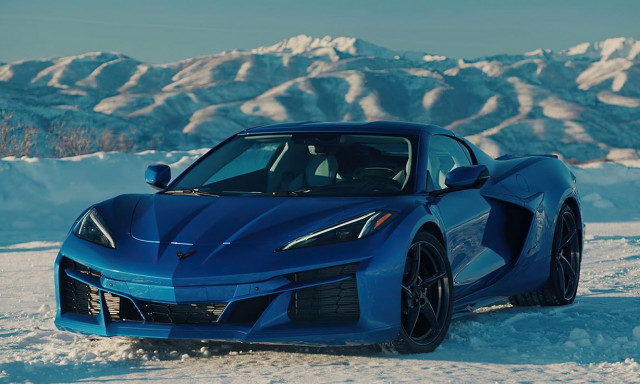 Νέα Corvette E-Ray: Υβριδική, τετρακίνητη και… αθόρυβη!