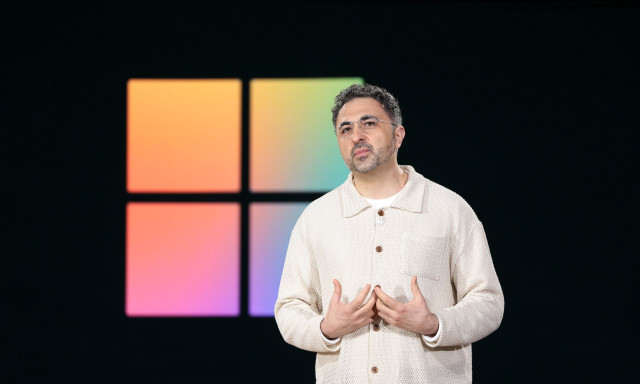 Microsoft: Ανησυχία για την «ψύχωση τεχνητής νοημοσύνης» από τον επικεφαλής AI της εταιρείας