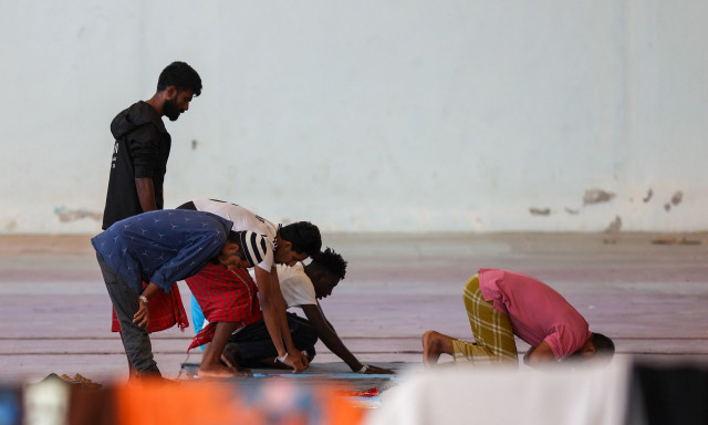 Ανηλικότητα μεταναστών: Με ακτινογραφία στον αριστερό καρπό θα προσδιορίζεται η οστική ηλικία