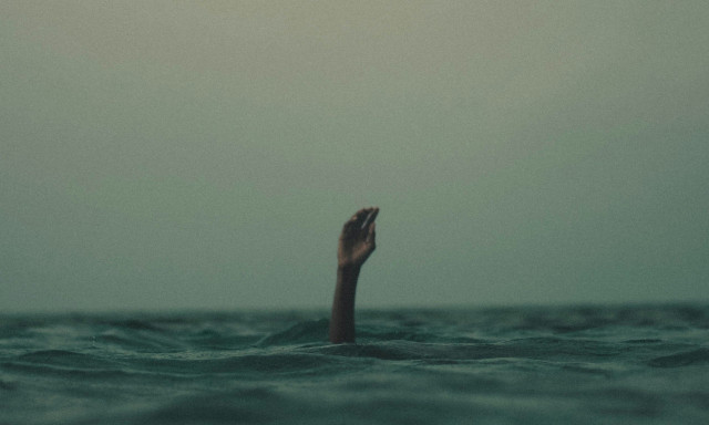 Τραγωδία σο Γύθειο: Ηλικιωμένος ανασύρθηκε χωρίς τις αισθήσεις από την θάλασσα