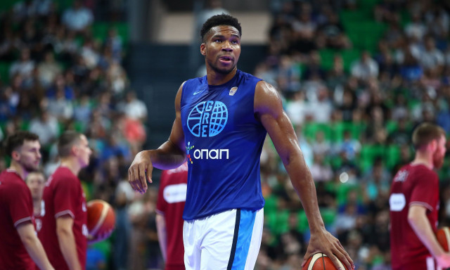 Γιάννης Αντετοκούνμπο: Οι «σταρ» του Eurobasket 2025 αποθεώνουν τον «Greek Freak»