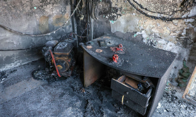 Ηράκλειο: Στο Θριάσιο και ο 40χρονος εγκαυματίας από τη φωτιά σε γήπεδο στην Αμμουδάρα