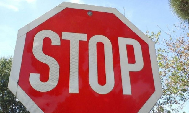 Θανατηφόρο τροχαίο στην Αταλάντη: Στο προσκήνιο η παραβίαση του STOP και του ερυθρού σηματοδότη