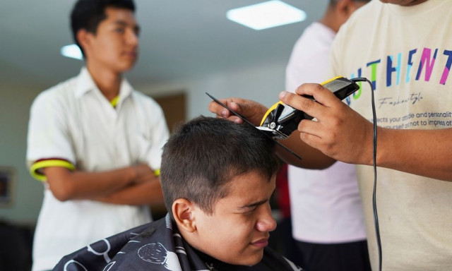 Ελ Σαλβαδόρ: Στρατιωτική πειθαρχία επιβάλλει στα σχολεία η νέα υπουργός Παιδείας