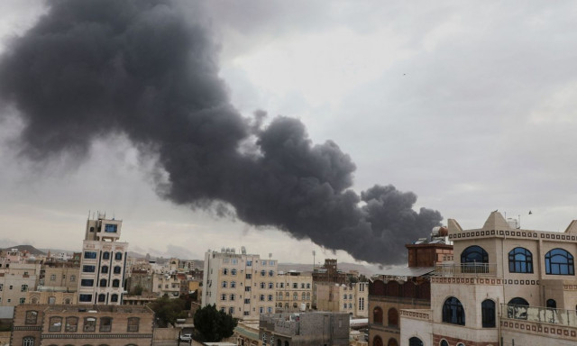 Το Ισραήλ βομβαρδίζει την πρωτεύουσα των Χούθι της Υεμένης