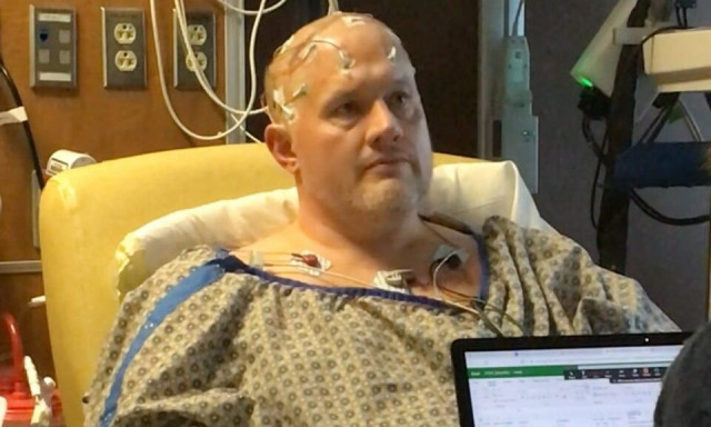 Άνδρας ένιωσε χαρά για πρώτη φορά μετά από δεκαετίες χάρη σε καινοτόμο μέθοδο εγκεφαλικής διέγερσης