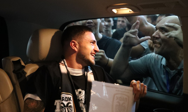 ΠΑΟΚ: Υπέγραψε για 4 χρόνια ο Ζαφείρης και ανακοινώνεται με μια... έκπληξη - Βίντεο