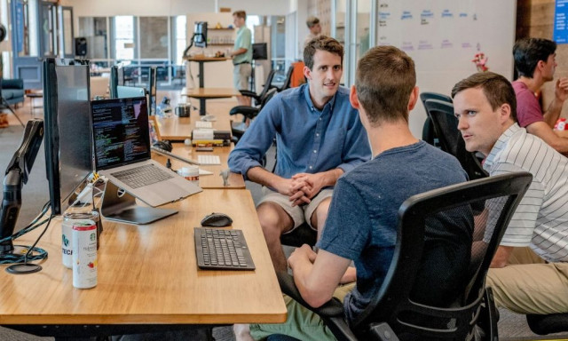 Όλες οι αλλαγές που φέρνει το εργασιακό νομοσχέδιο σε 17 ερωταπαντήσεις