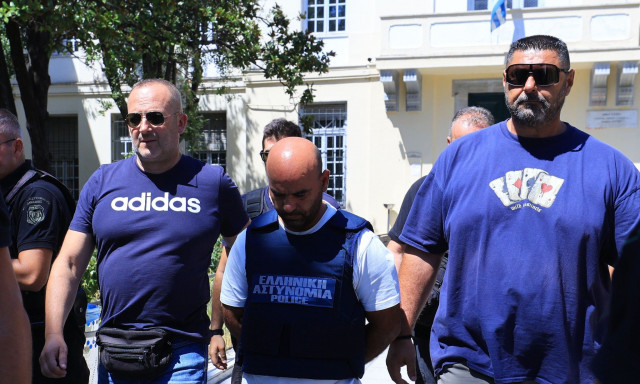 Βόλος: Ο γιος όρμηξε στον 40χρονο για να σώσει τη μητέρα του - Νέες ανατριχιαστικές λεπτομέρειες