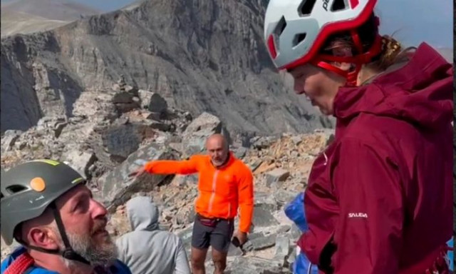 Πρόταση γάμου στα 3.000 μέτρα - Του είπε «Ναι» εκεί όπου ο ουρανός αγγίζει τη Γη