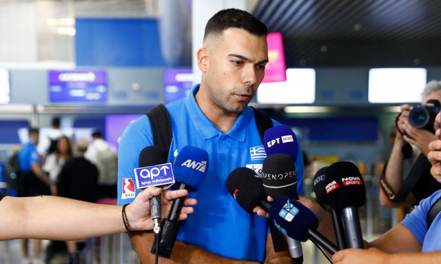 Eurobasket 2025: Ξεκάθαρος ο Σλούκας κατά την αναχώρηση για Κύπρο - «Δεν έχουμε πρόβλημα στον άσο»