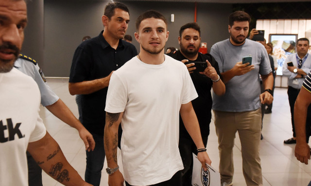 Πρόεδρος Σλάβια κατά ΠΑΟΚ: «Παραβίασε τους κανονισμούς της UEFA, έκλαιγε ο Ζαφείρης για να φύγει»