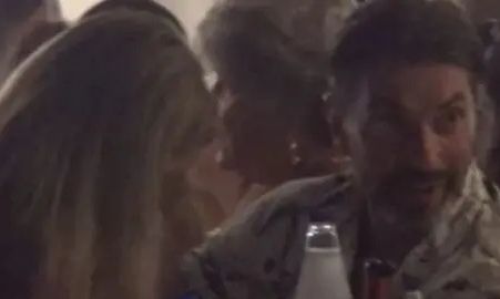 Σπύρος Μαρτίκας: Στην Πάρο με εντυπωσιακή συνοδό