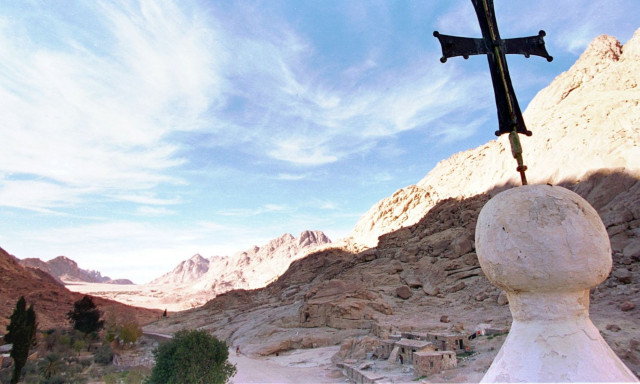 Καταγγελία για τη Μονή Αγίας Αικατερίνης Σινά: «Έσπασαν τις πόρτες με μπράβους και μας έβγαλαν έξω»