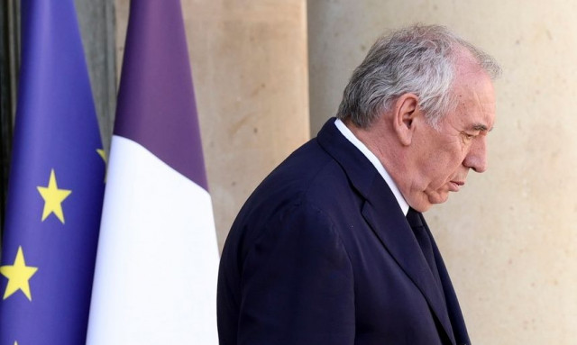 Γαλλία: Η Δεξιά αποδέχεται τον διορισμό Σοσιαλιστή πρωθυπουργού - Αύριο η κρίσιμη μέρα για Μπαϊρού