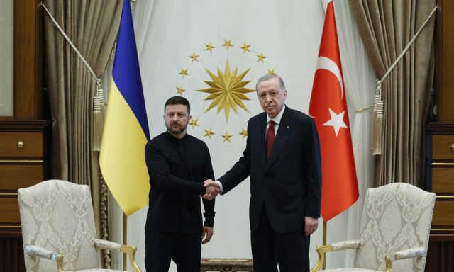 Ουκρανία: Τηλεφωνική επικοινωνία Ζελένσκι με Ερντογάν