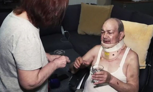 Ίλιον: Έδειραν 71χρονο καρκινοπαθή για να του πάρουν 500 ευρώ - Τον πέταξαν από τις σκάλες