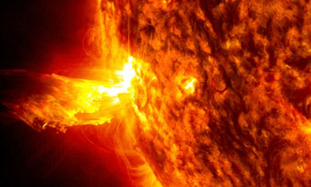 Πλανήτης σε μέγιστο κίνδυνο: Η ενεργή περιοχή 4197 στον Ήλιο στοχεύει στη Γη