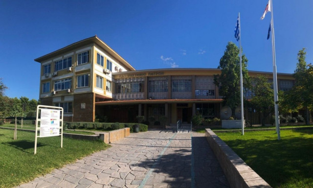 Εμπρησμοί στο Πανεπιστήμιο Πατρών: Τρεις ταυτόχρονες εστίες σε δύο τμήματα και στο βουνό