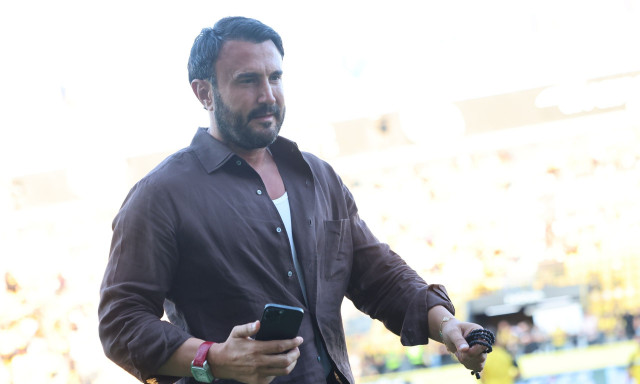 Άρης: Απολογήθηκε ο Καρυπίδης - «Συγγνώμη για τη συμπεριφορά μου, θα παρθούν αποφάσεις»