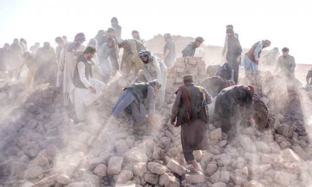 Θρήνος στο Αφγανιστάν: Πάνω από 600 νεκροί από σεισμό 6 Ρίχτερ - «Εξαφανίστηκαν» ολόκληρα χωριά