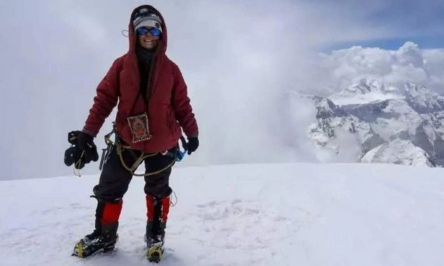 Καταδικασμένη να πεθάνει στα 7.439 μέτρα: Η ορειβάτισσα που κανείς δεν μπορεί να φτάσει για να σώσει